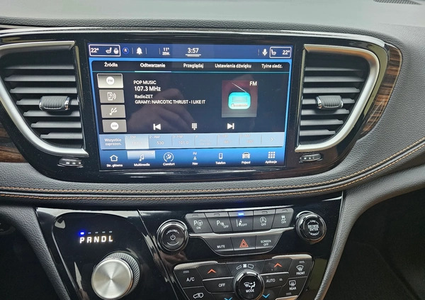 Chrysler Pacifica cena 245877 przebieg: 65537, rok produkcji 2021 z Pakość małe 781